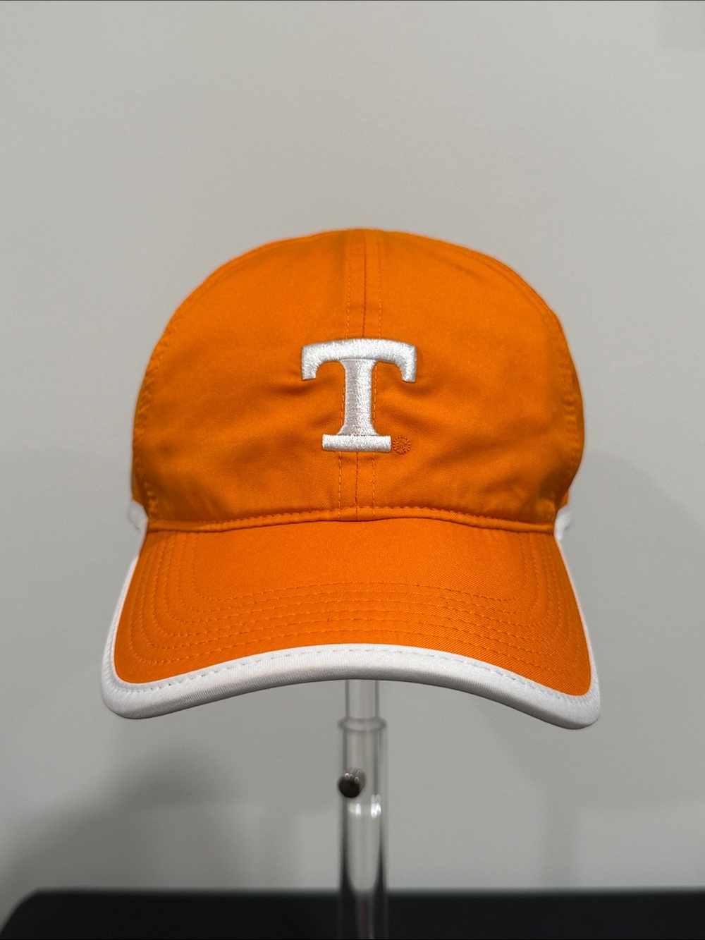 NIke Dri-Fit Featherlight 'T' Tennessee Volunteers Hat Orange w/ White Trim OSFM